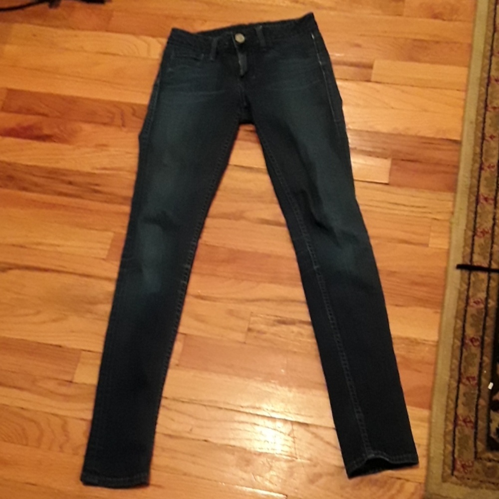 Skinny jeans